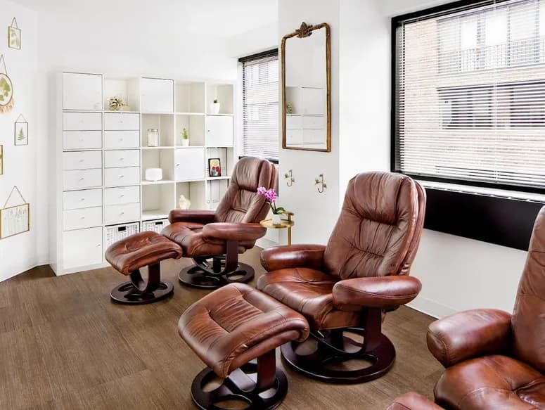 Intravenous chelation therapy treatment